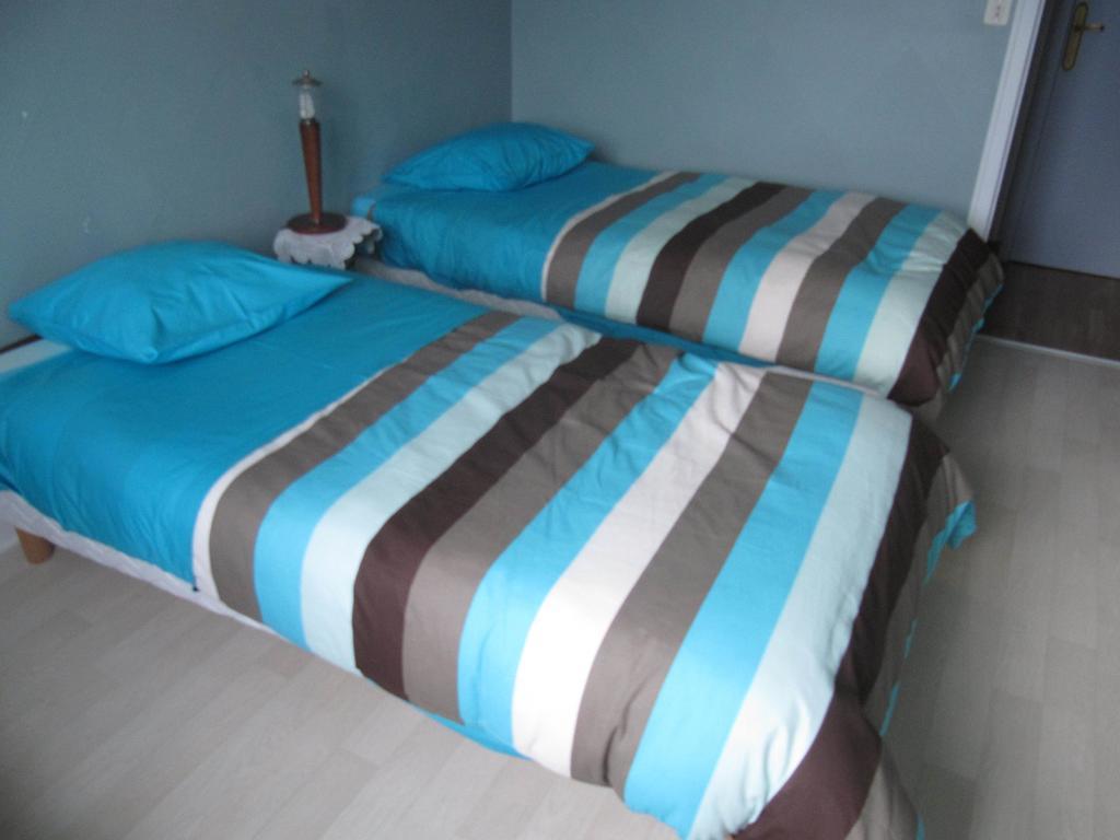 Chambres D'Hotes La Pinderie Val-Couesnon Szoba fotó